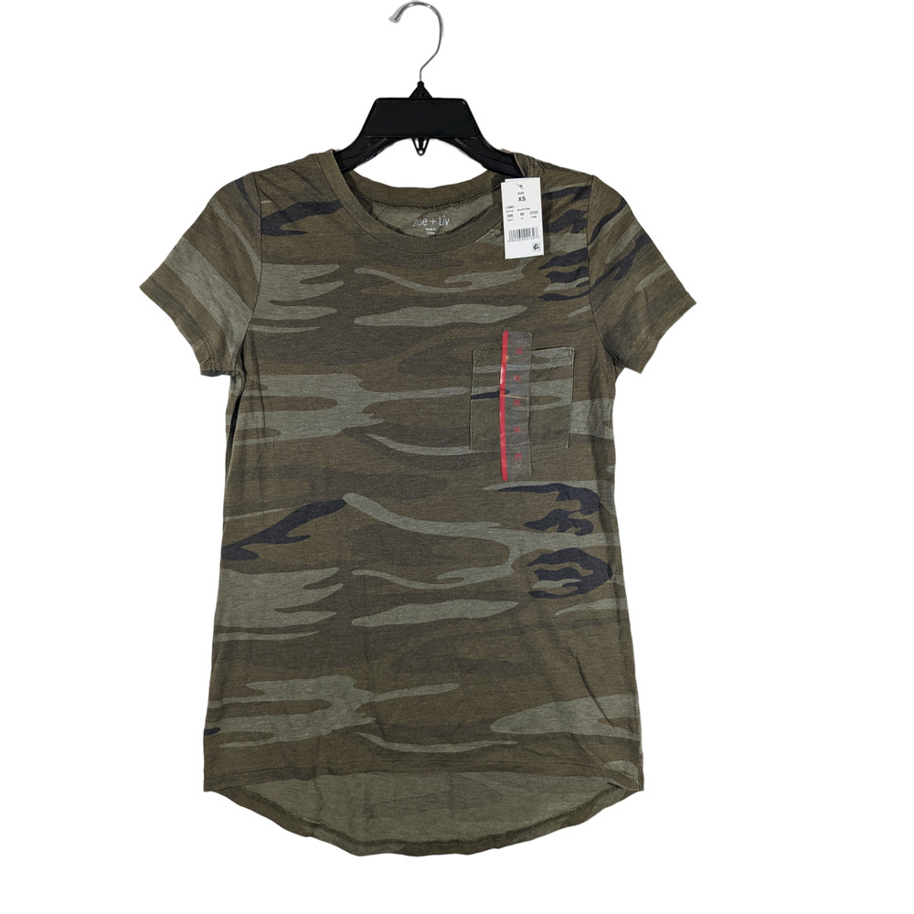 Zoe Liv Camo Print Tshirt XS Green Short Sleeve Hi Low Hem Crew Layer Camouflage
